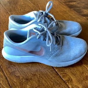 Nike Flex Contact size 6.5 Gray/Rose Gold